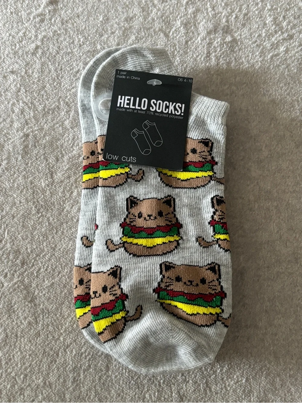 Women's Light Gray Low-Cut Cat-Burger Novelty Socks